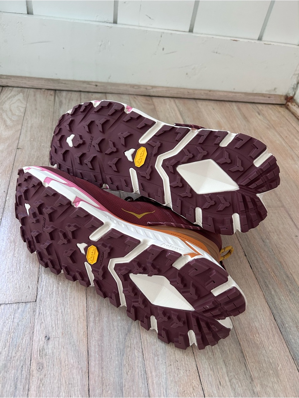 NIB HOKA Tennine Hike GTX Womens Shoes Size 8, Color: Cherry Mahogany/Strawberry - Picture 3 of 6